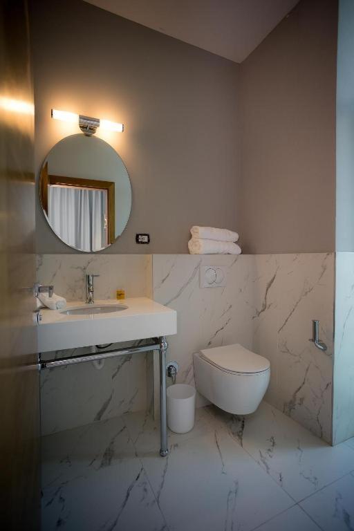 Sky Hotel Шкодер Экстерьер фото
